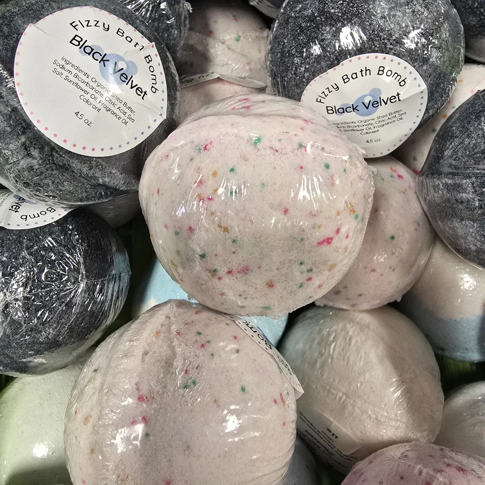 Confetti Bathbombs - Picture 2 of 4